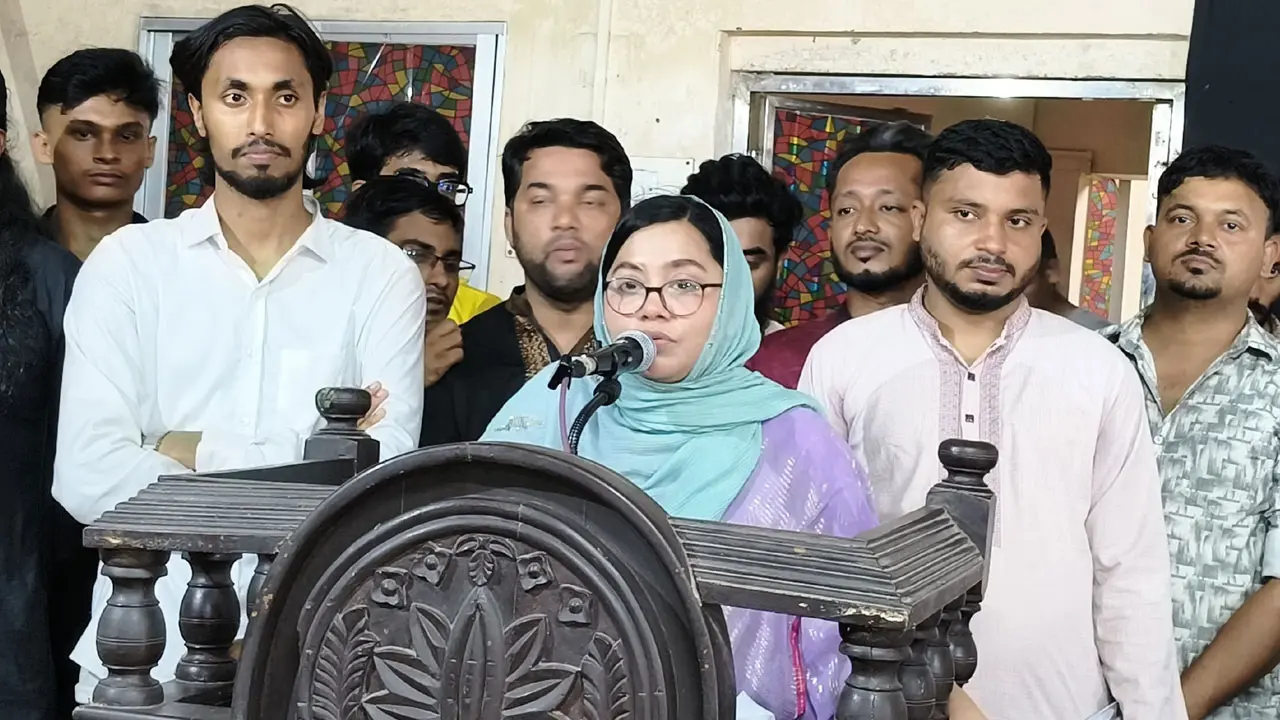 জুলাই ব্যবসা ও হাদি ব্যবসা চালু রাখতে হবে : মাহমুদা মিতু